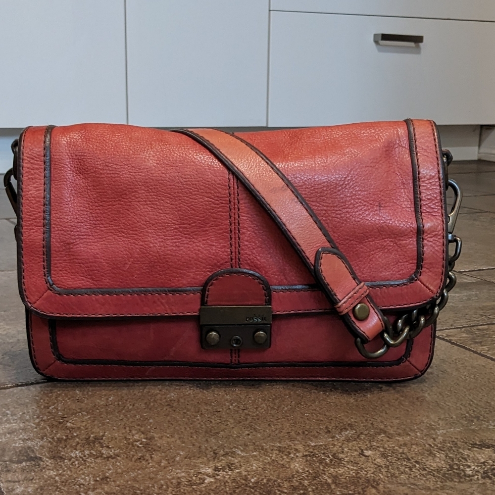 Vintage Fossil Y2K Leather Flap Chain Strap Baddie Fall Shoulder Bag Pinky Red